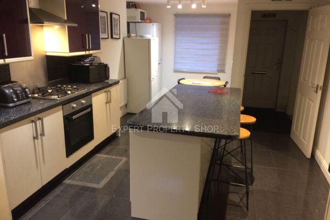 88, Carlton Road, Worksop photo 3