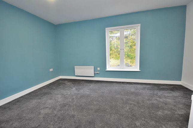 8, Palmerston Road, Northampton photo 4