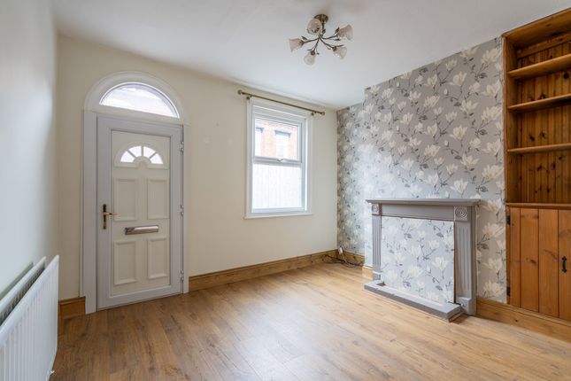 142, Wood Street, Kidderminster photo 2