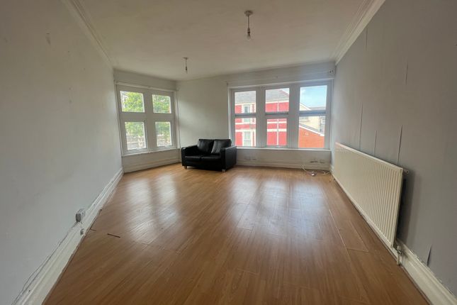 Thumbnail Flat to rent in Pen-Y-Wain Road, Cardiff