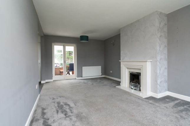 7 Churchill Drive, Shrewsbury photo 4