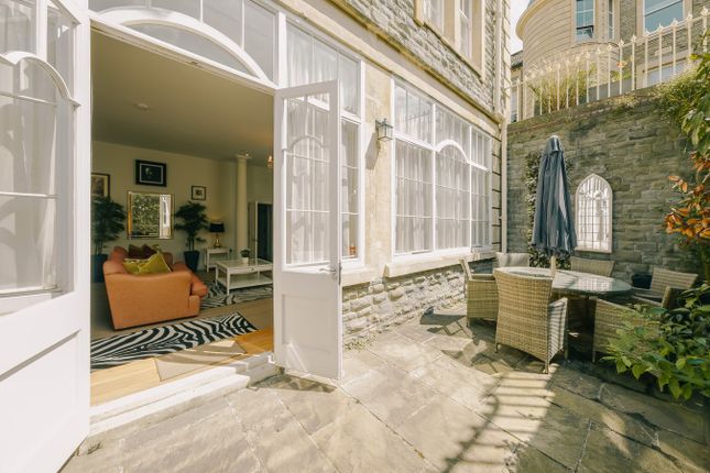 Flat for sale in Guinea Street, Bristol