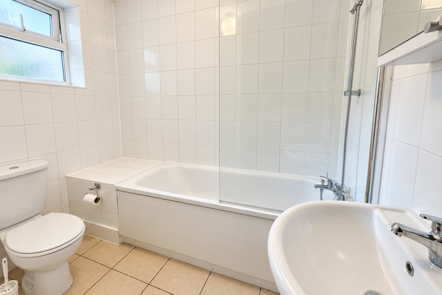 243, Wightman Road, London photo 3