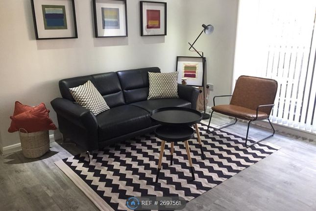 Living Room / Reception