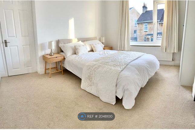 Room to rent in Hampton View, Bath