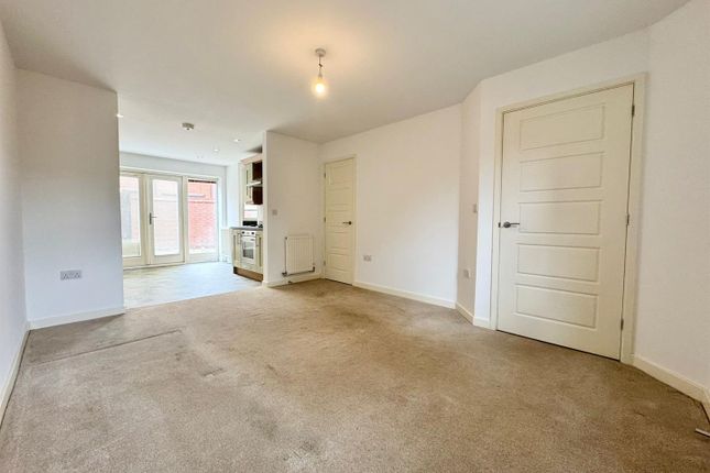 12, William Street, Tiverton photo 3