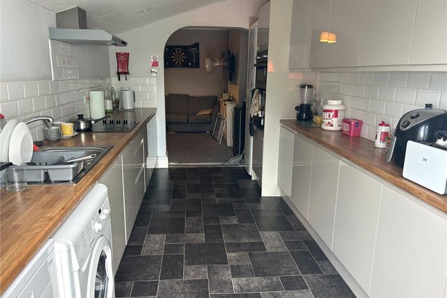 Room 3, 71, Wellington Road, Somerset photo 4