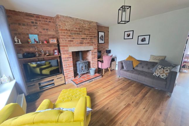 42, Dunsley Road, Stourbridge photo 2