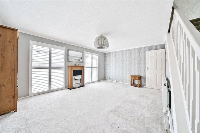 2, Challock Close, Westerham photo 4