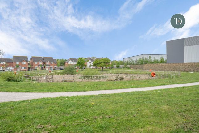 8, High Pond Lane, Ellesmere Port photo 4