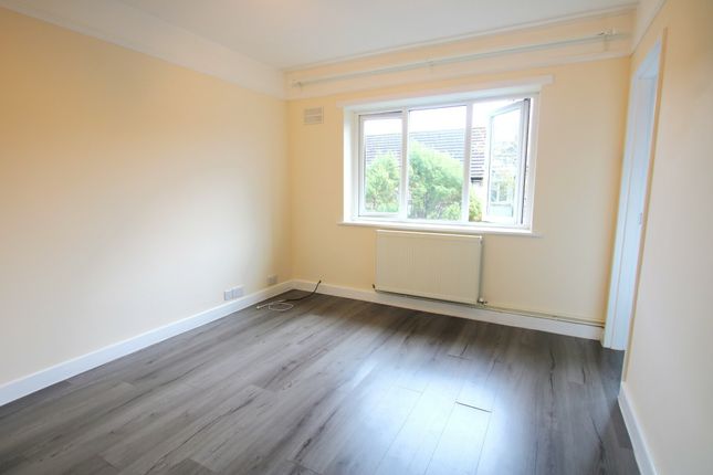 Thumbnail Flat to rent in Peel Road, Colne