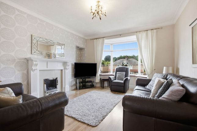 191 Kings Park Avenue, Glasgow photo 2