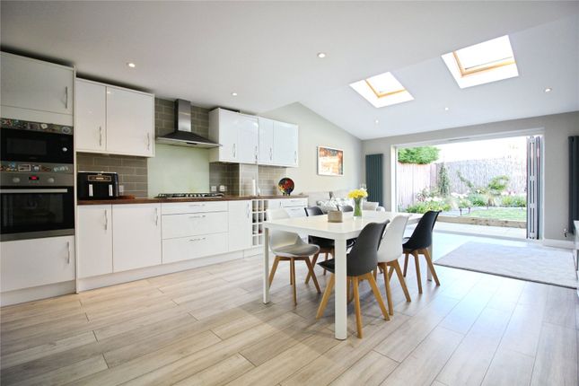 22, Calbourne Drive, Reading photo 2