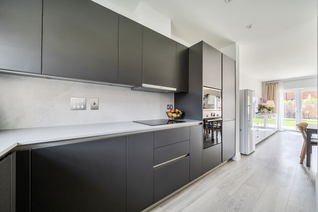 4, Ferris Green, Bracknell photo 3