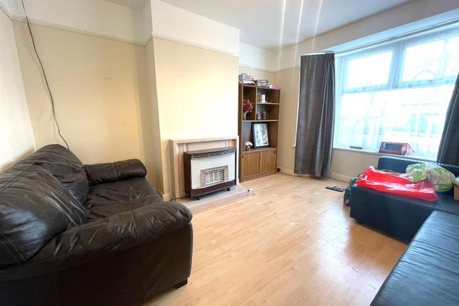 27, West Way, Hounslow photo 3