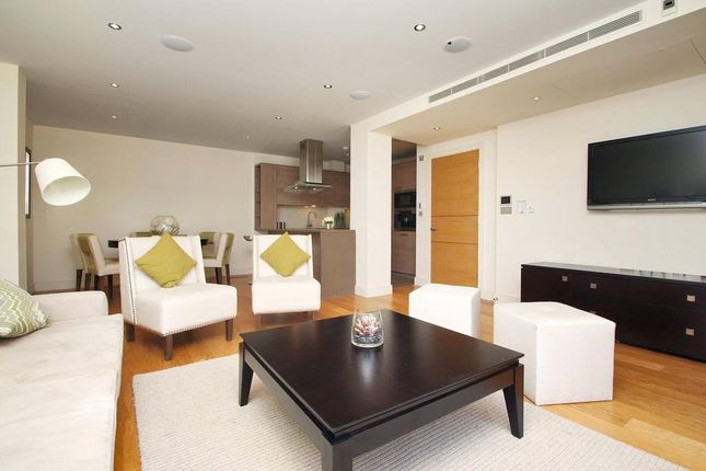 Flat for sale in Banyan House, Imperial Wharf