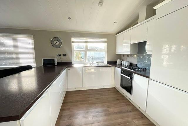 11 Willow Brook, Foxhunter Park, Monkton Street, Ramsgate photo 3