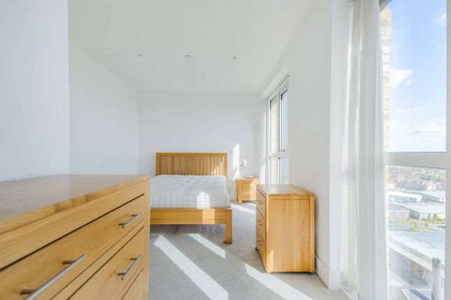 Thumbnail Flat to rent in Compton House, Woolwich Riverside, London