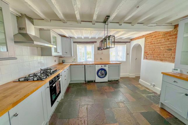 Cottage for sale in Station Cottages, Shrivenham, Swindon