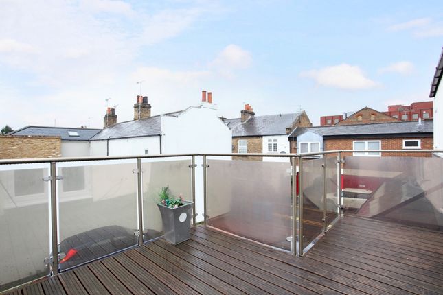 13, Russell Street, Windsor photo 4