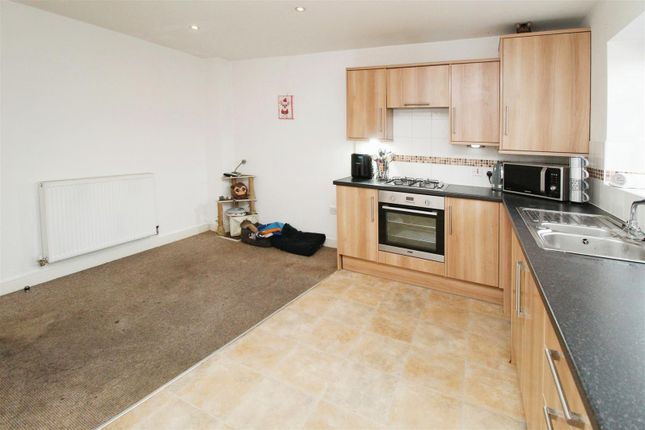 Town house for sale in Cooper Mews, Bradford