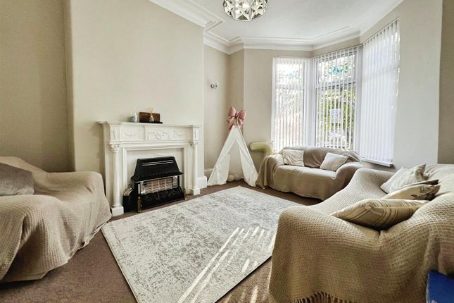 Thornhill Place, Bradford photo 2