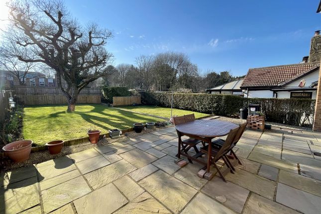 8, Elmfield Road, Hurworth photo 3