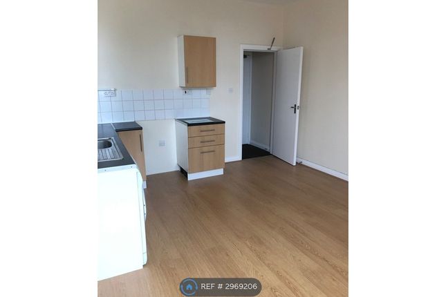 Flat  No A, Abergele Road, Colwyn Bay photo 2