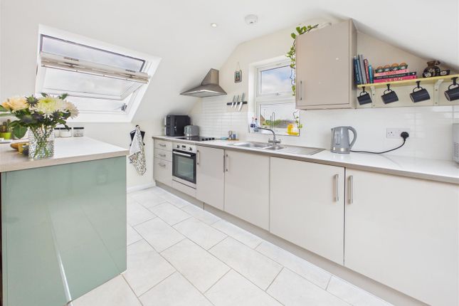 Flat 4, 45, Cambridge Road, Walton-On-Thames photo 4