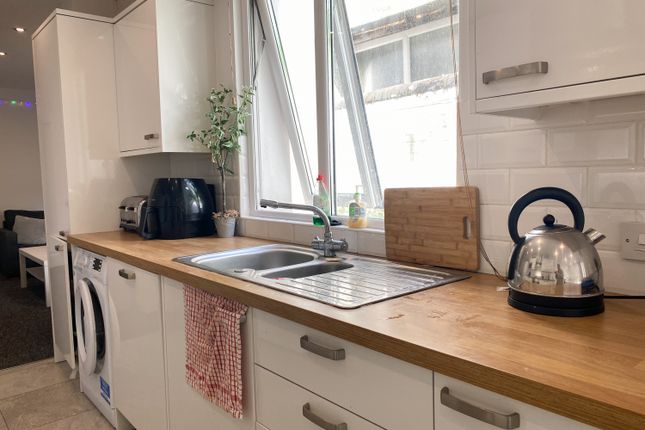 6-bed terraced on 4, Lowther Road, Cardiff, £3,240/mo