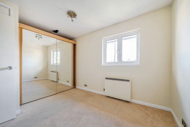 16, Shirley Crescent, Beckenham photo 4