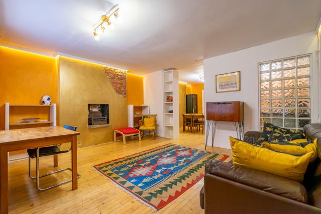 21, Albert Street, London photo 4