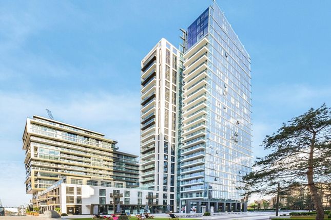 Thumbnail Flat for sale in 10 Virginia St, London