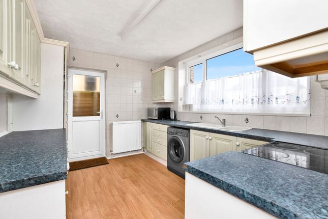 88 Elmer Road, Bognor Regis photo 4
