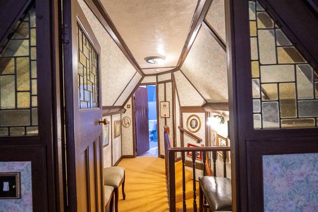 Second Floor Landing.Jpg