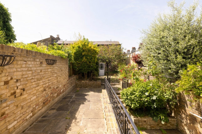 44 Crooms Hill, London photo 3