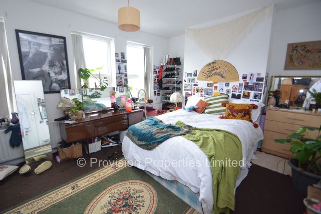 Walmsley Road, Hyde Park photo 5