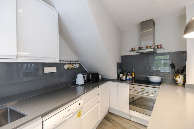 Terraced house to rent in Sussex Street, London