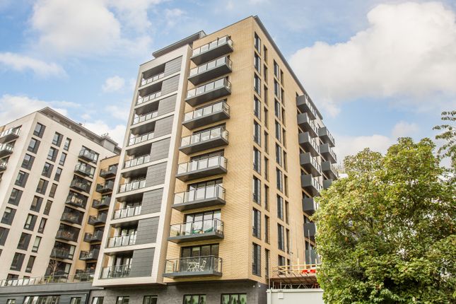 Flat for sale in Palmers Road, London