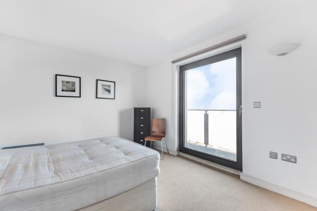 Flat 80, 26, High Street, Slough photo 4