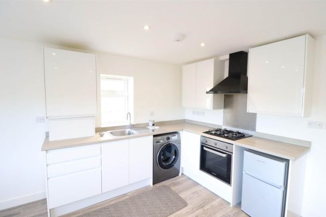 Flat to rent in Totteridge Road, High Wycombe