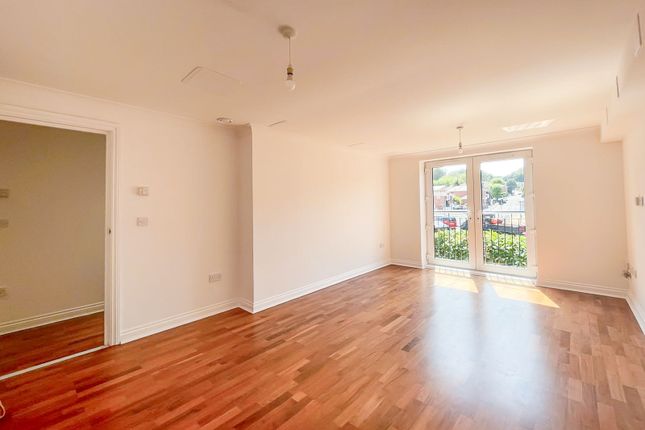 19, Rosemount Court, Southampton photo 2
