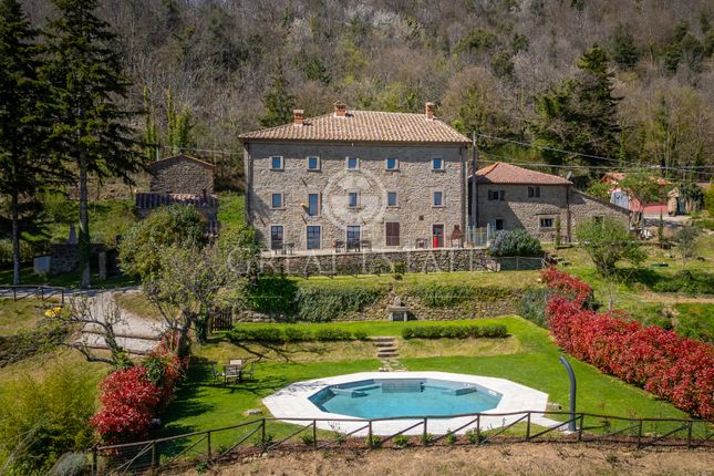 Thumbnail Villa for sale in Cortona, Arezzo, Tuscany