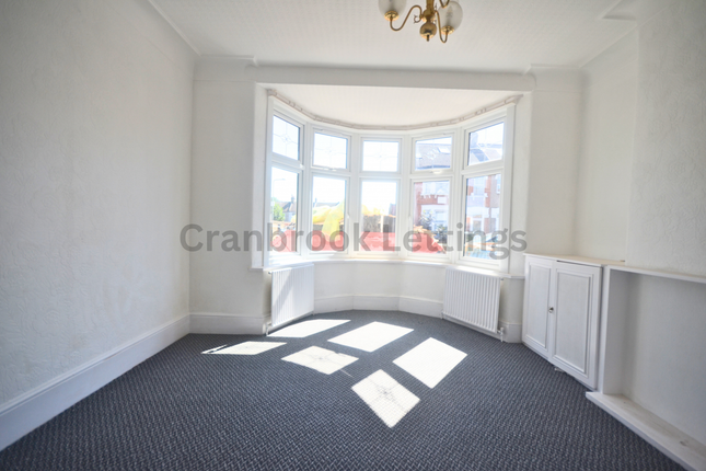 Thumbnail Terraced house to rent in Wards Road, Ilford