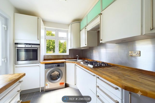 Kings Way, Harrow photo 3