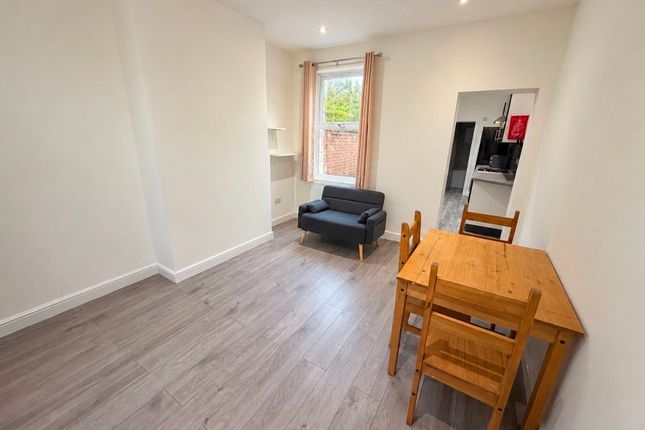 25 Grantham Street, Coventry photo 3
