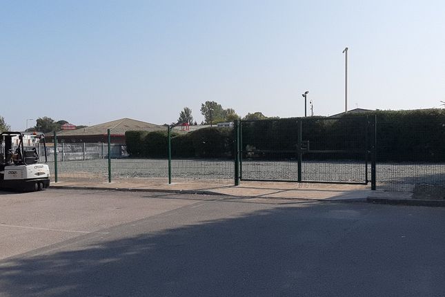Industrial to let in Radfords Fields, Oswestry