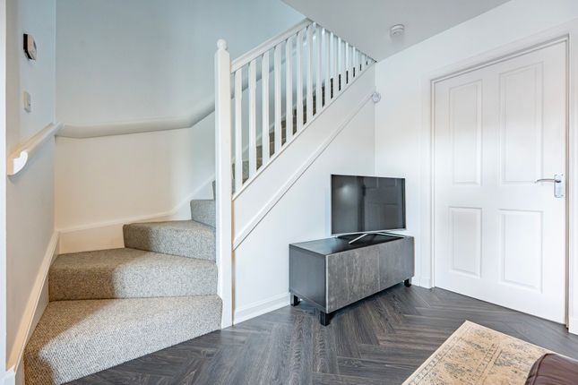 6 Rigby Gardens, Carntyne, Glasgow photo 4