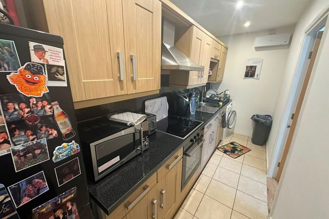 Flat 1, 130 South Road, Waterloo, Liverpool photo 2