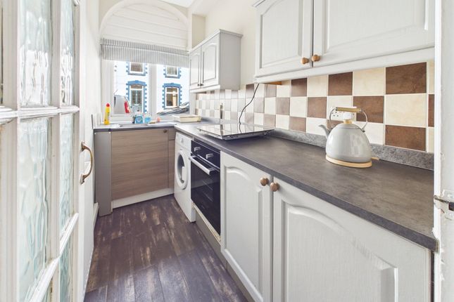 Flat 2, 10, Northfield Road, Devon photo 2